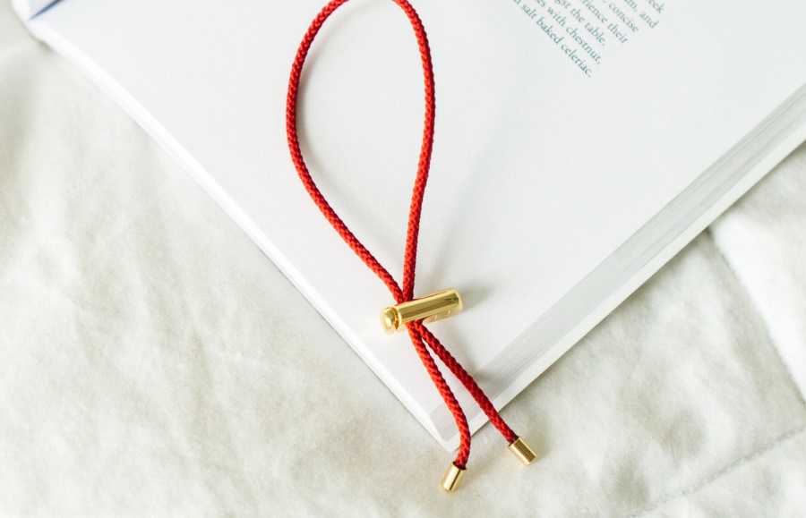 Cameron Cord Armband Rot/gold Oliver Cabell