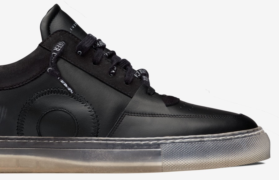 Court Black Ghost Oliver Kabel