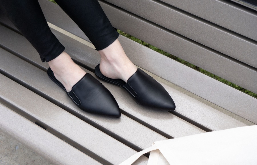 Traum Mule Black Oliver Cabell