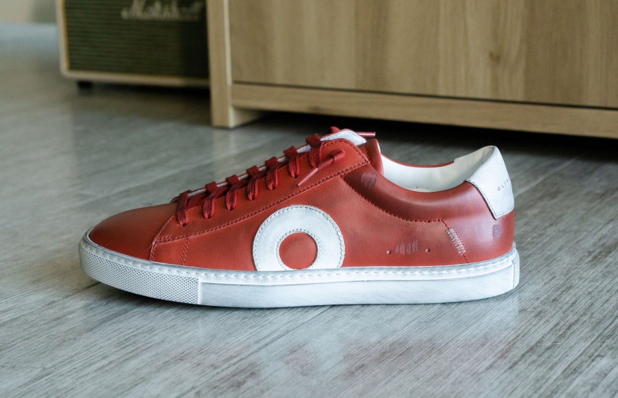 Low1 Crimson Oliver Cabell