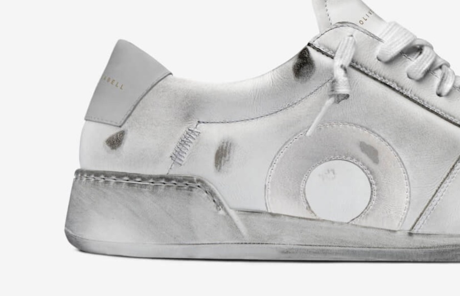 Oliver Cabell Court Weiße Wand